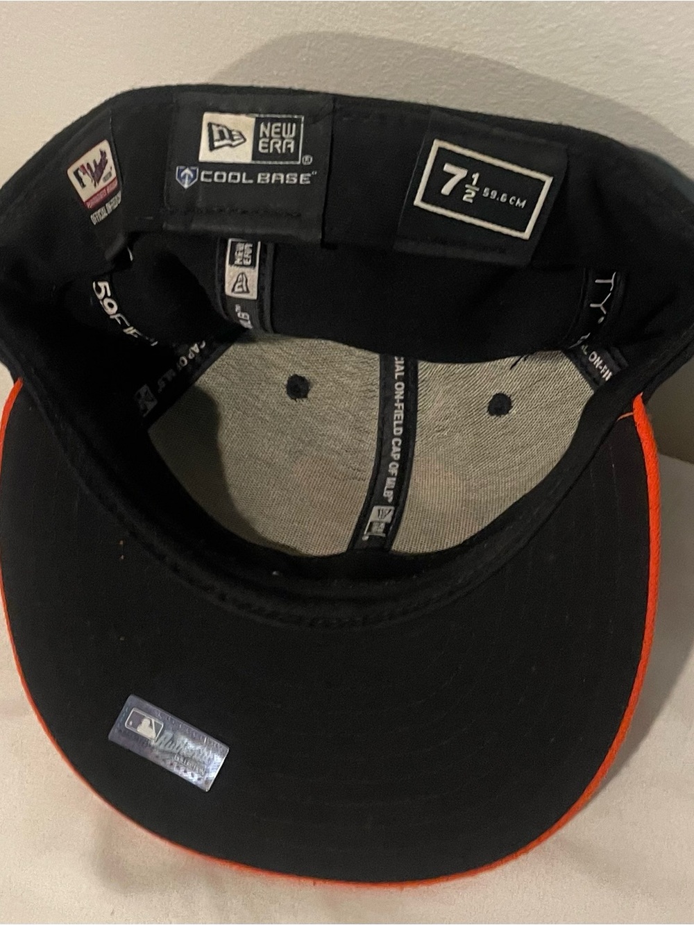 New Era Baltimore Orioles MLB Black and Orange Fitted Baseball Hat 7 1/2 - Picture 4 of 5